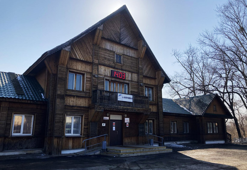 極寒のハバロフスク周辺では木造駅舎自体が少ない